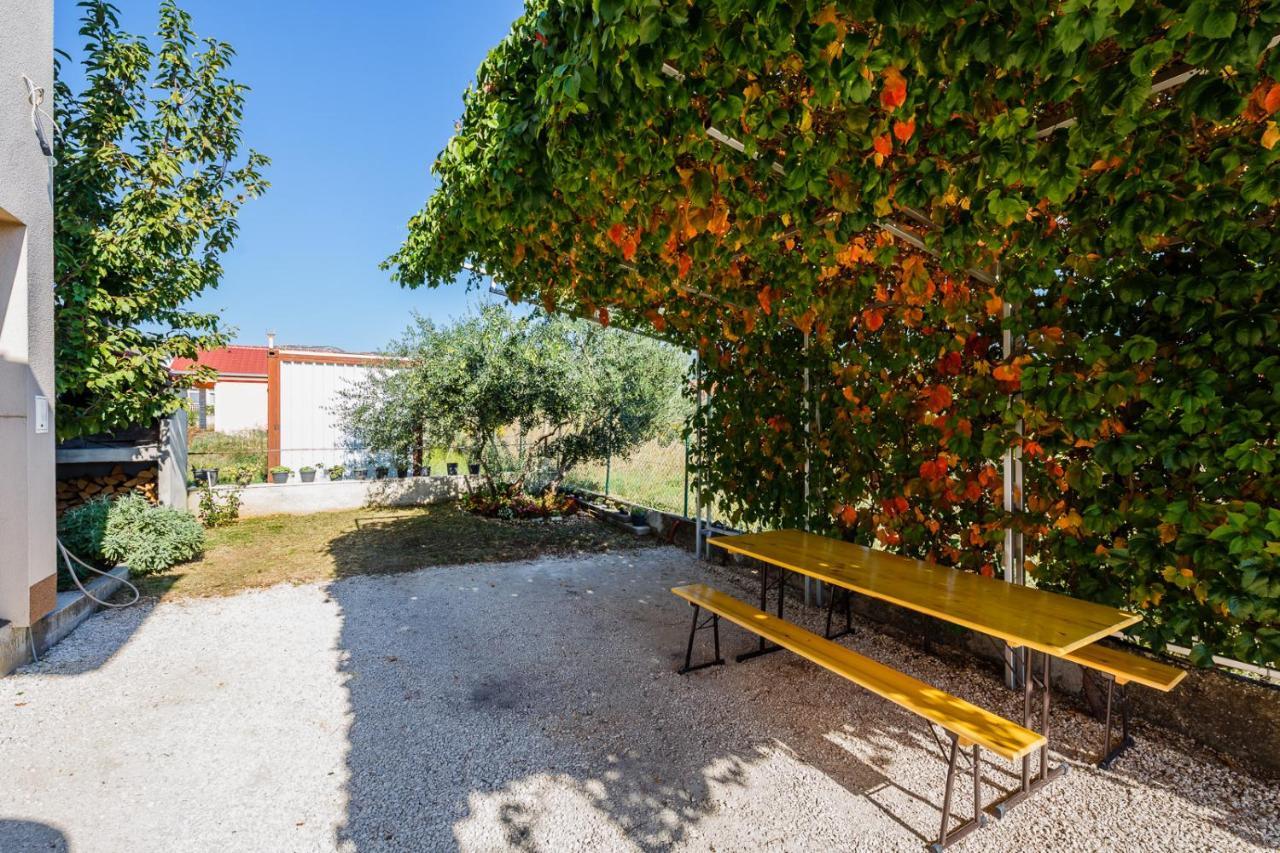 Lovely Apartments Kaštela المظهر الخارجي الصورة